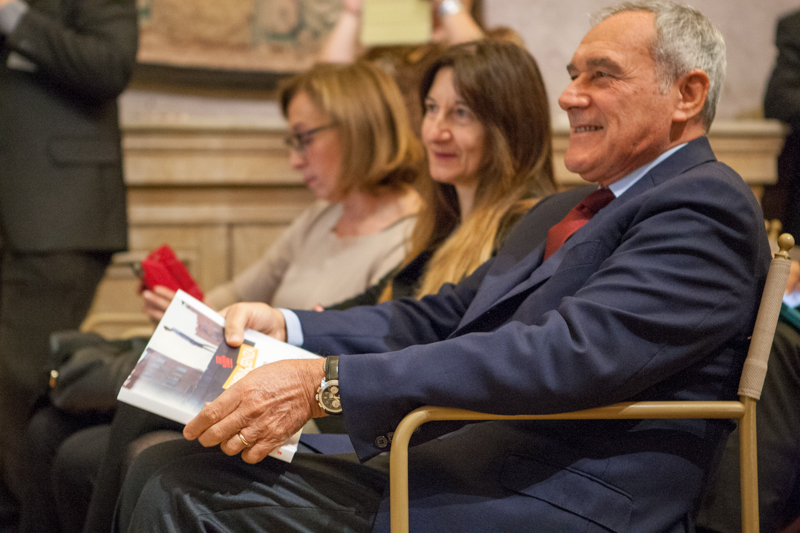 Il Presidente Grasso durante la cerimonia di presentazione dell'Atlante dell'infanzia (a rischio) in Italia 2015