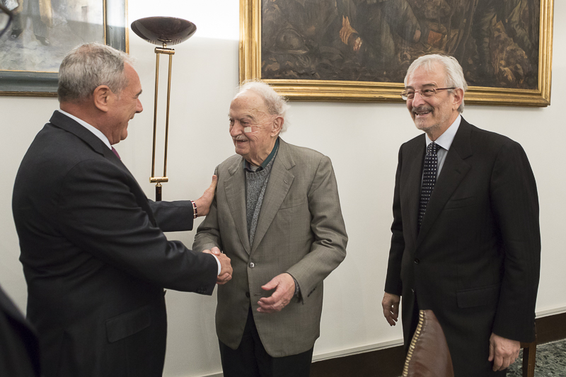Il Presidente Grasso insieme a Emanuele Macaluso e a Giovanni Salvi, Procuratore generale della Corte d'Appello di Roma.
