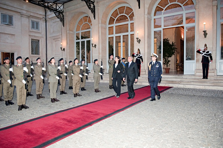Il Presidente del Senato Grasso e la Presidente della Camera Boldrini escono dal Quirinale, dove hanno incontrato il Capo dello Stato Napolitano