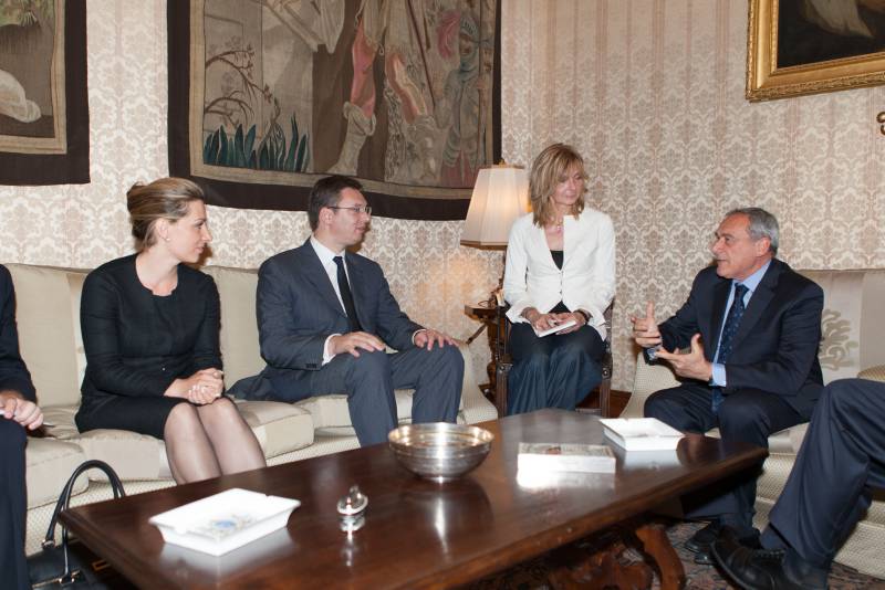 Il Presidente Grasso con il Vice Primo ministro e Ministro della Difesa serbo, Alexander Vucic.