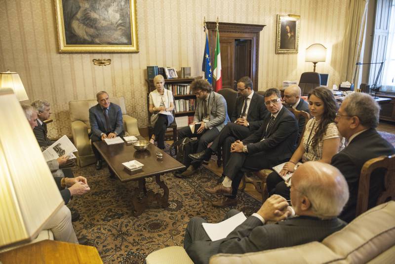 Presenti all'incontro con il Presidente Grasso anche Luigi Centore, giornalista di Ardea (Roma) e Alberto Nerazzini di Report che hanno ricevuto minacce ed intimidazioni