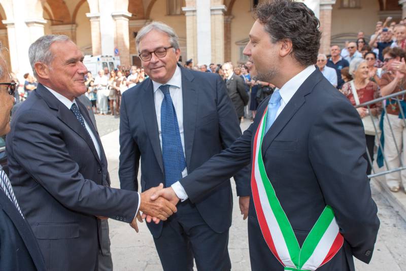 Il Presidente Grasso accolto dal Sindaco di Loreto, Paolo Niccoletti