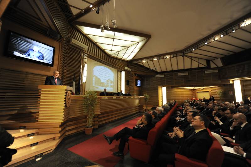 Intervento del Presidente Grasso alla Cerimonia di inaugurazione dell'Anno Accademico 2013-2014 della Scuola di Perfezionamento per le Forze di Polizia