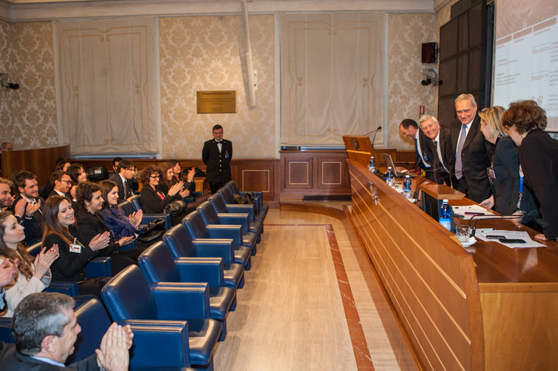 Il Presidente Grasso durante l'incontro con studenti della scuola di giornalismo RTV di Perugia