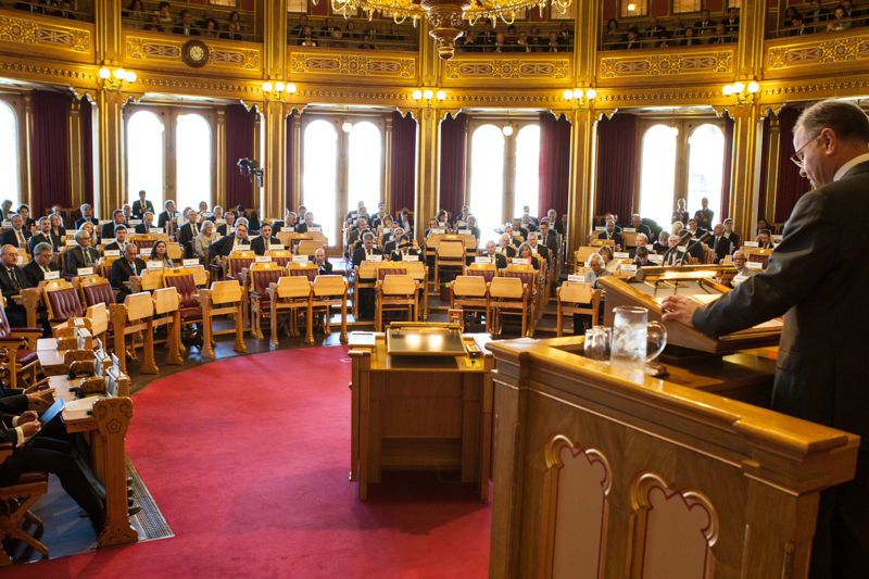 La cerimonia di apertura della Conferenza nel Parlamento norvegese (Stortinget)