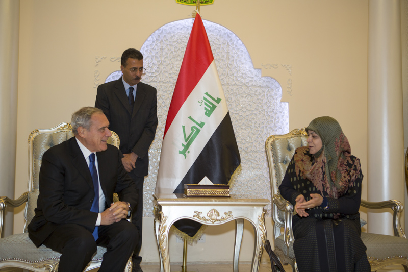 Il Presidente Grasso viene accolto dalle autorità irachene (Baghdad, Iraq).