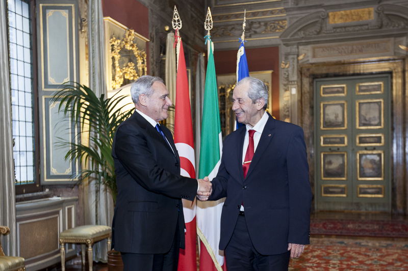 Il Presidente Grasso si congeda dal Presidente Ennaceur.