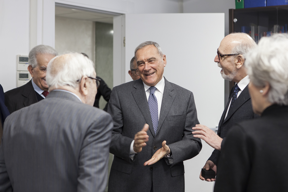 Il Presidente Grasso incontra Vincenzo Iacopino, Presidente dell'Ordine dei giornalisti, Arrigo Levi e Luciana Alpi, prima dell'inaugurazione.