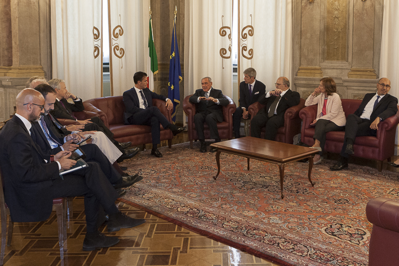 Il Presidente Grasso incontra i relatori del convegno in Sala Pannini
