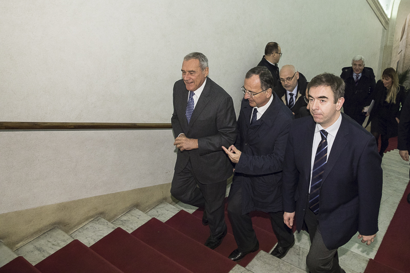 Il Presidente Grasso fa ingresso a Palazzo Spada, accolto da Franco Frattini, Presidente di sezione presso il Consiglio di Stato.