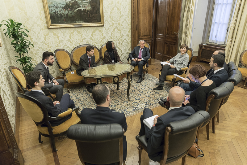 Il Presidente Grasso e una delegazione di italiani di seconda generazione, accompagnati Khalid Chaouki e Milena Santerini, deputati della Repubblica.