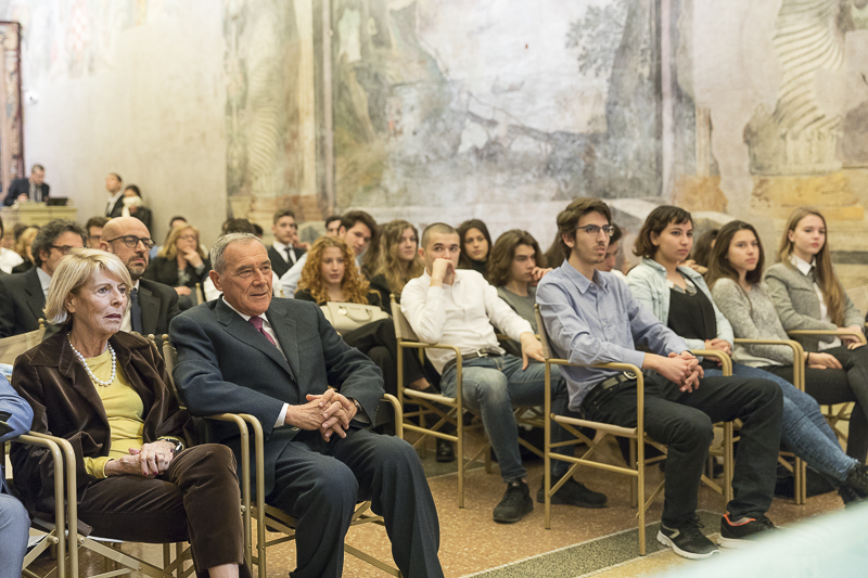 Il Presidente Grasso prende parte all'incontro in Sala Zuccari.