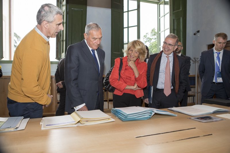 Il Presidente Grasso visita gli Archivi storici dell'Unione europea.