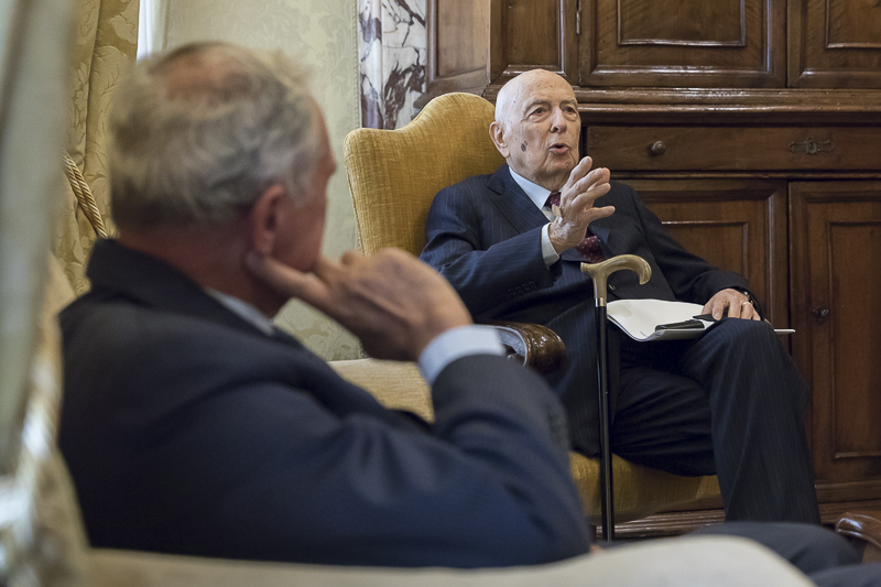 Nella foto, il Presidente Grasso e il Presidente emerito della Repubblica, Giorgio Napolitano.