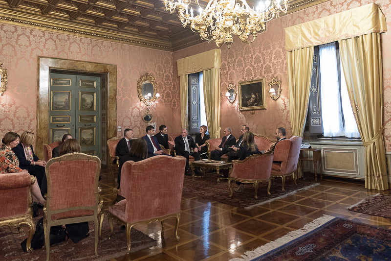 Il Presidente del Senato, Pietro Grasso, incontra il Presidente della Georgia, Giorgi Margvelashvili. Salotto Rosso.