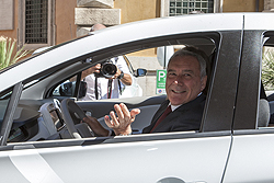 Il Presidente Grasso alla guida dell'auto elettrica del Senato